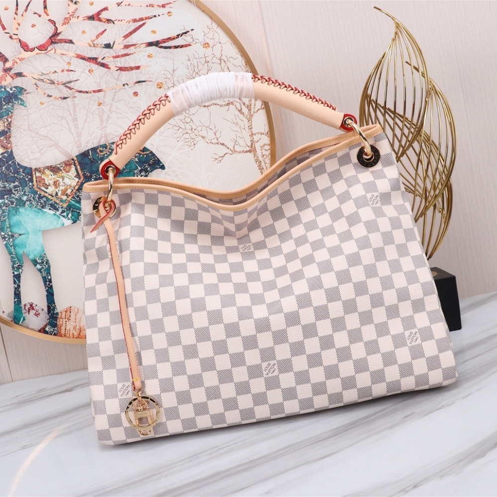 <AUTHENTIC>Louis Vuitton bag - image 1